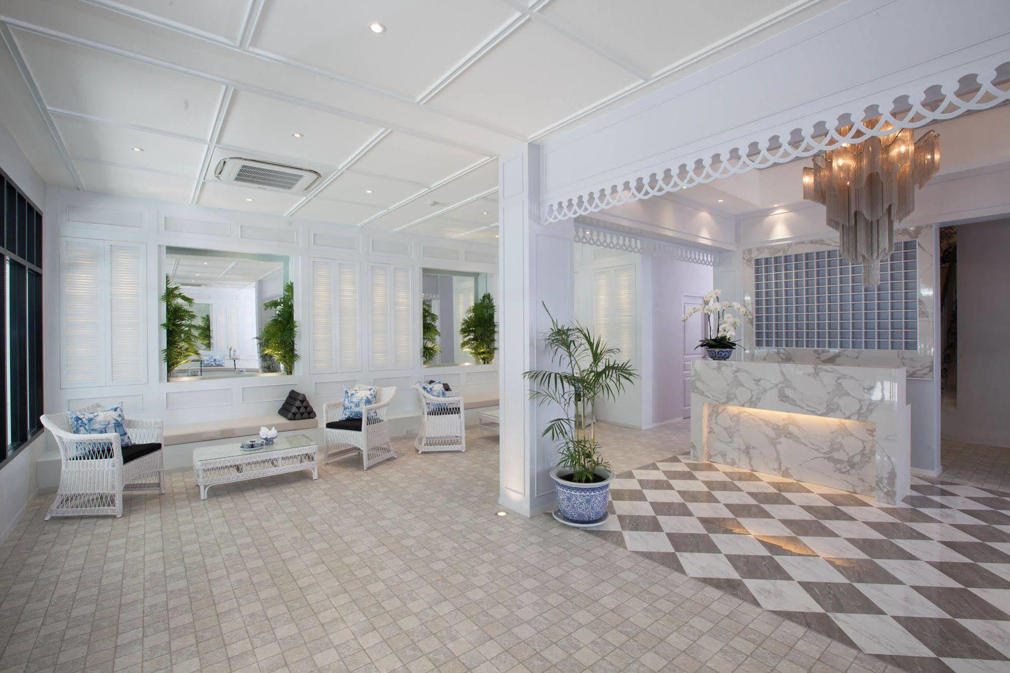 K Maison Boutique Hotel Bangkok Exterior photo